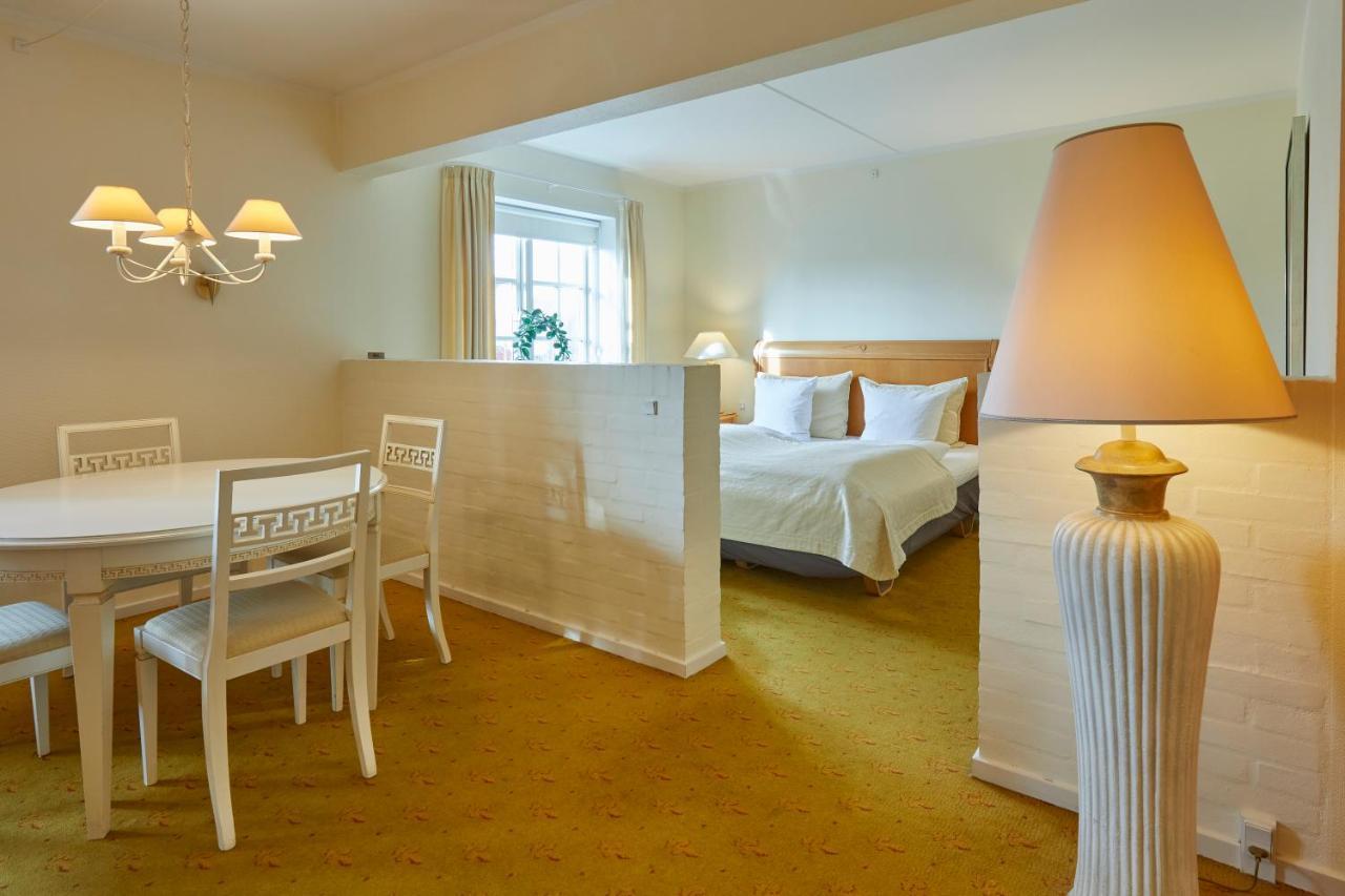 Hotel Knudsens Gaard Odense Esterno foto