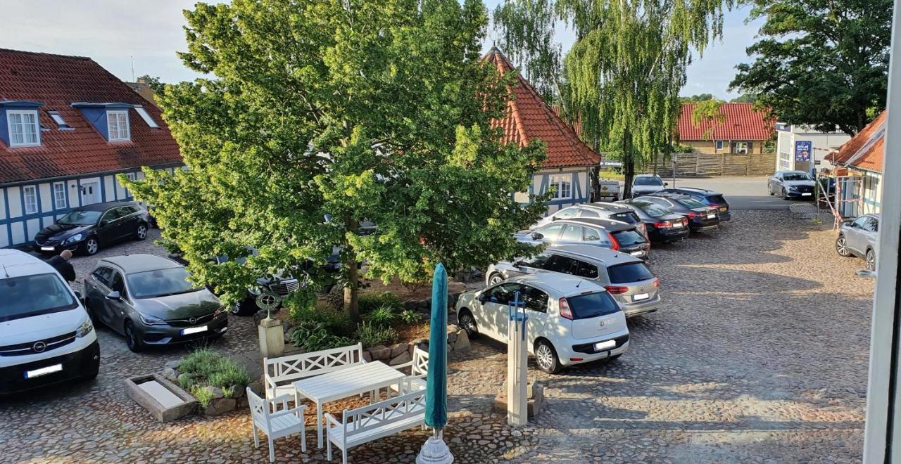 Hotel Knudsens Gaard Odense Esterno foto